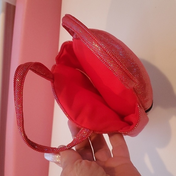 Pikachu pome ball plush bag - Picture 4 of 5